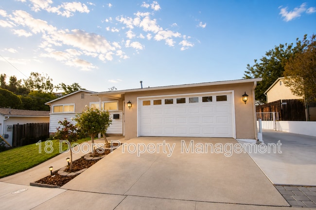 Building Photo - 5763 Baja Dr