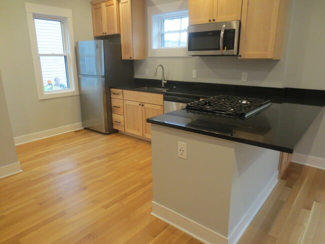 Photo - 1788 W 44th St