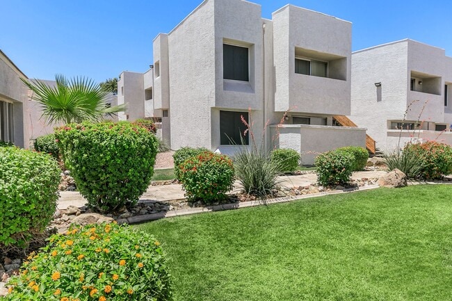 Photo - Cove on 44th