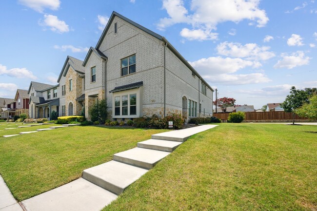 Photo - 2674 Settlers Pl Townhome