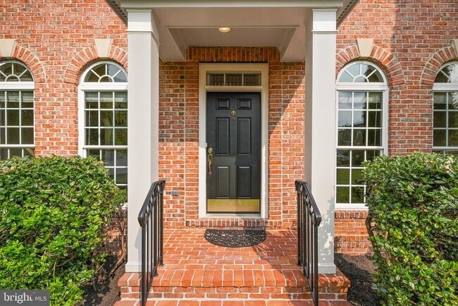 Photo - 43616 Carradoc Farm Ter Townhome