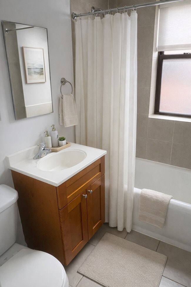 Photo - 6855 S Crandon Ave Unit 2