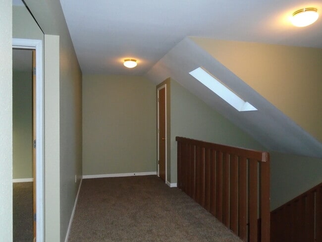 Photo - 615 N 4th St