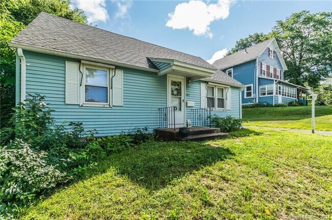 Photo - 105 Willis St