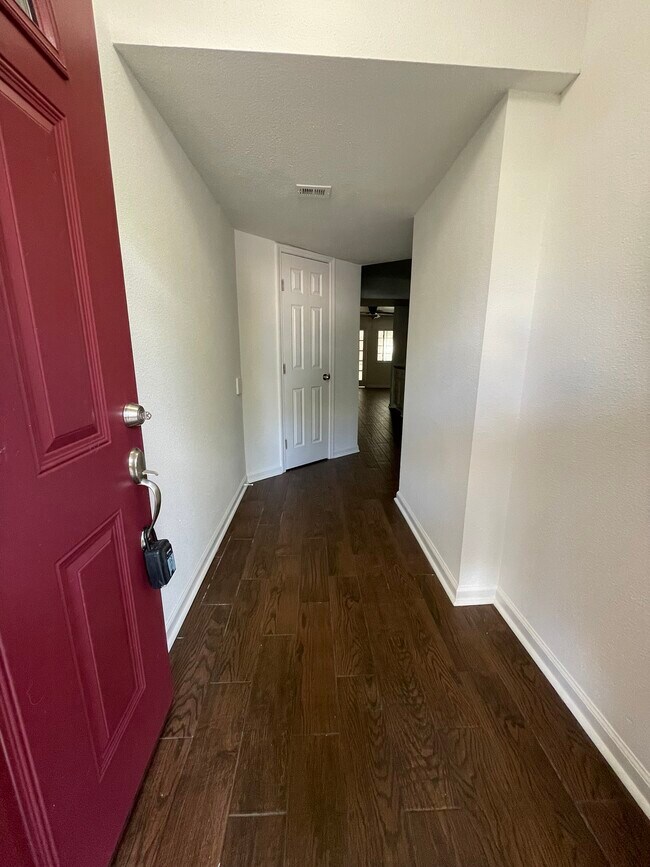 Photo - 5005 Georgi Ln Unit 137