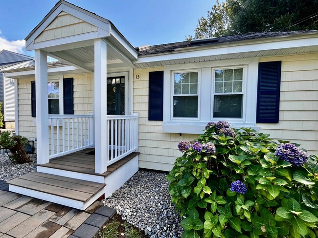 Photo - 15 Mill Pond Ln