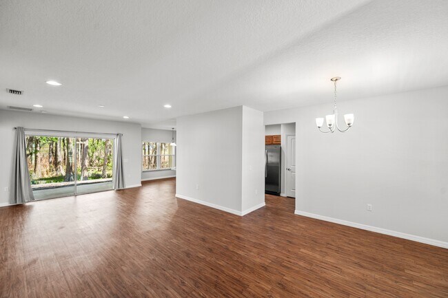 Photo - 1621 Town Park Ct