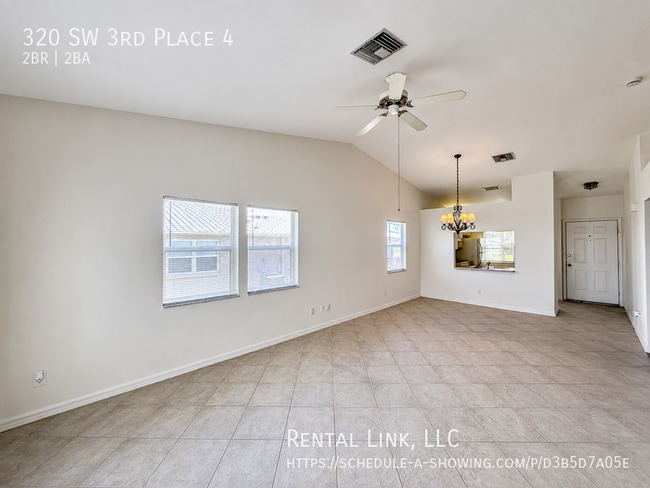 Photo - 320 SW 3rd Pl