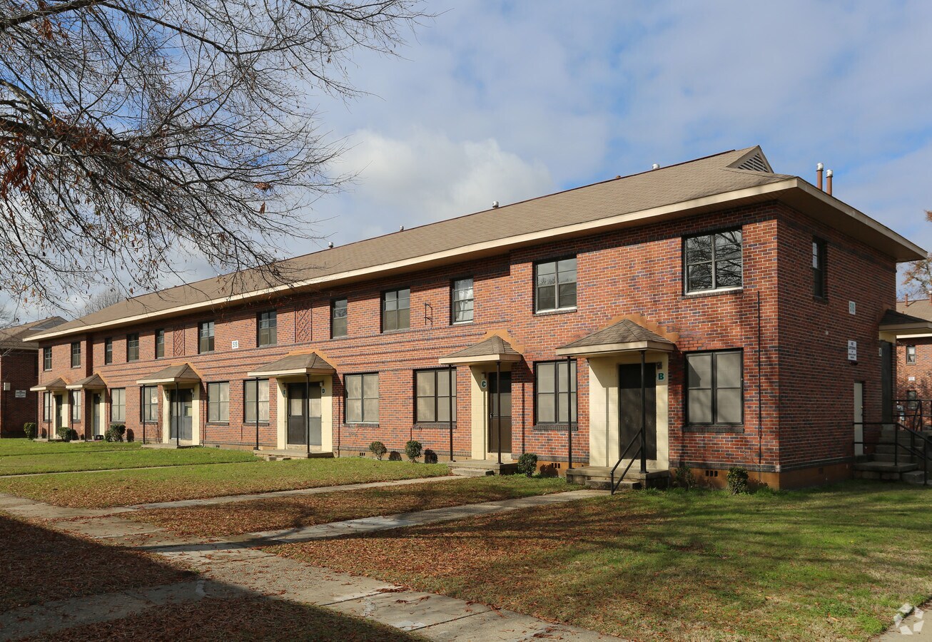 Photo - Booker T. Washington Apartments