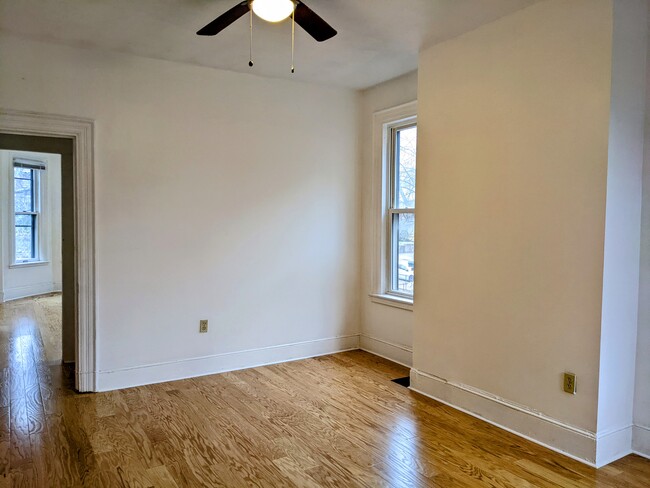 51 Dana St Unit 2