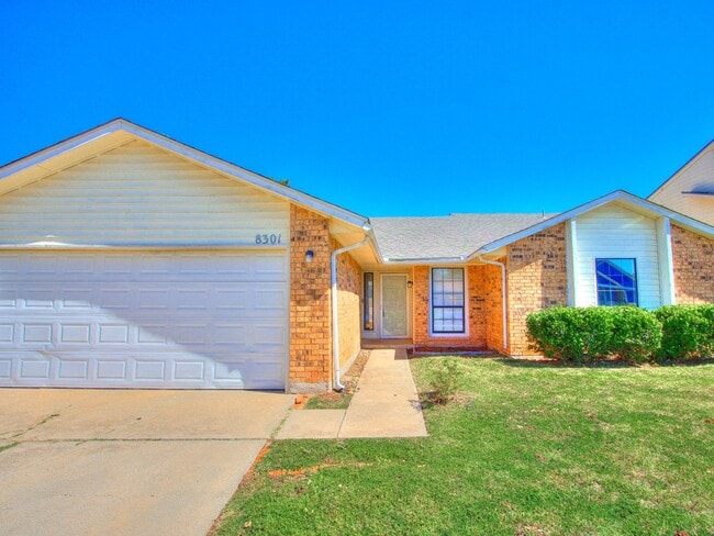 Building Photo - 3 Bed 2 bath!