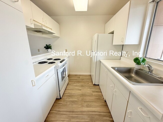 Photo - lumiu103 Unit 1