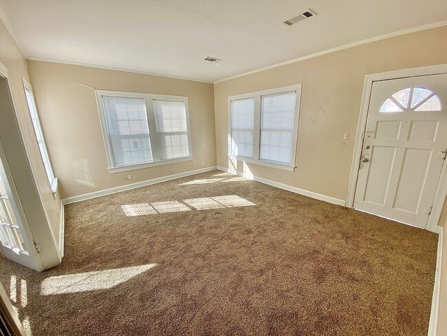 Photo - 2171-2173 Broadway