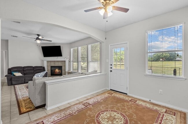 Photo - 8414 Seafield Ln