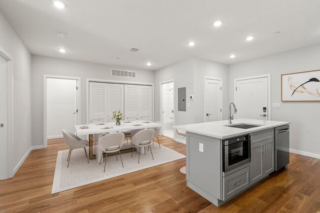 Photo - 267 Old Colony Ave Unit 302