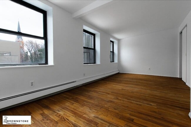 271 Columbia St Unit 3