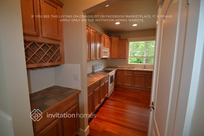 Photo - 14521 80th Ave E