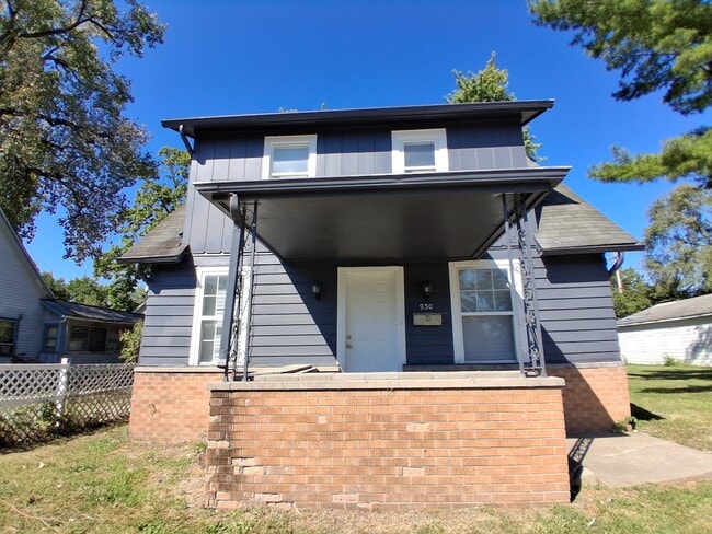 Building Photo - 930 N Bowman Ave Rental