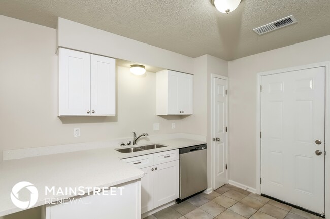 Photo - 7073 Gleneagles Dr