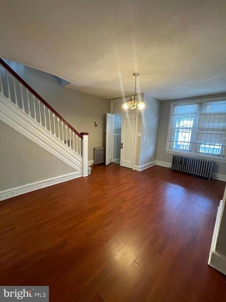 Photo - 131 Hansberry St