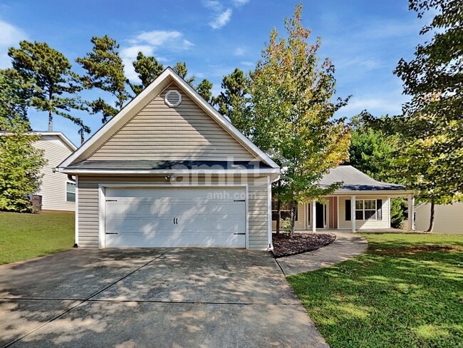 Building Photo - 303 Cole Creek Dr Rental