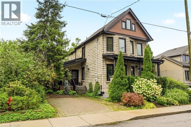 Photo - 359 Herkimer St