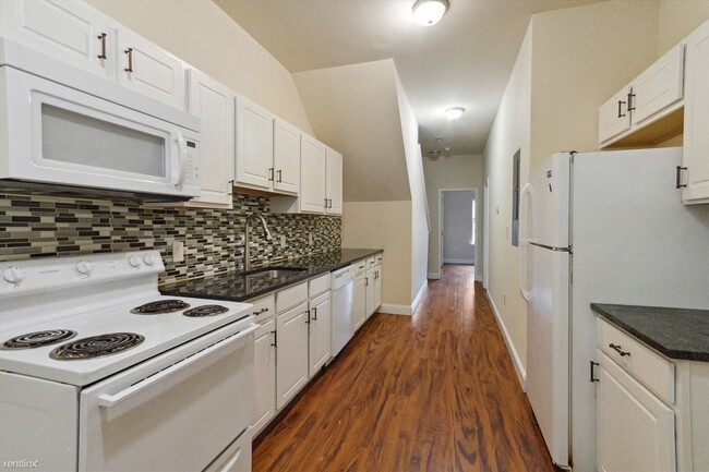 4 br, 4 bath 4plex - 1700 CECIL B MOORE AV... - 4 br, 4 bath 4plex - 1700 CECIL B MOORE AV... Condo Unit 2F