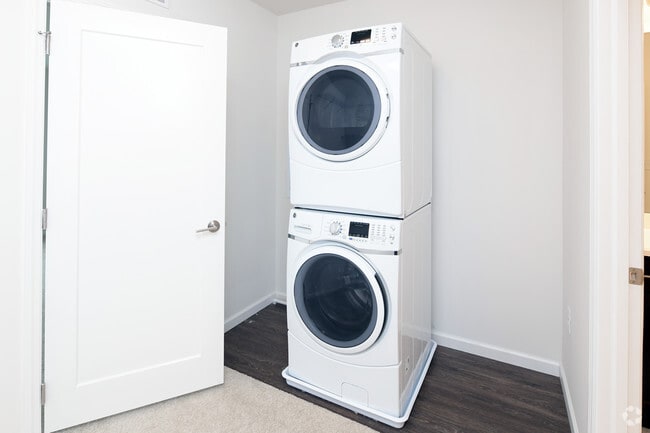 1 BR, 1 BA