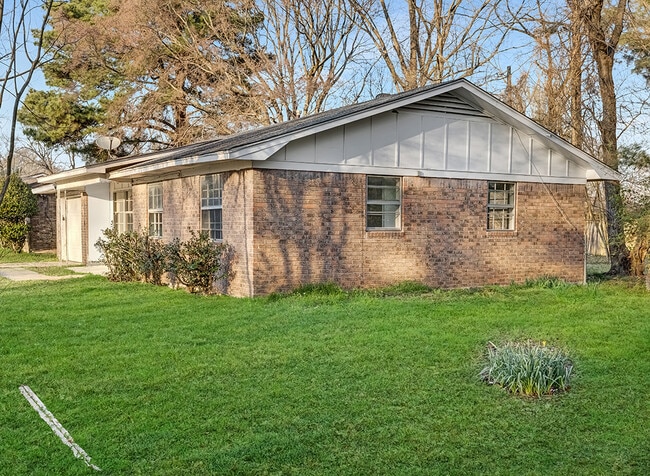 Photo - 1700 Jennings St