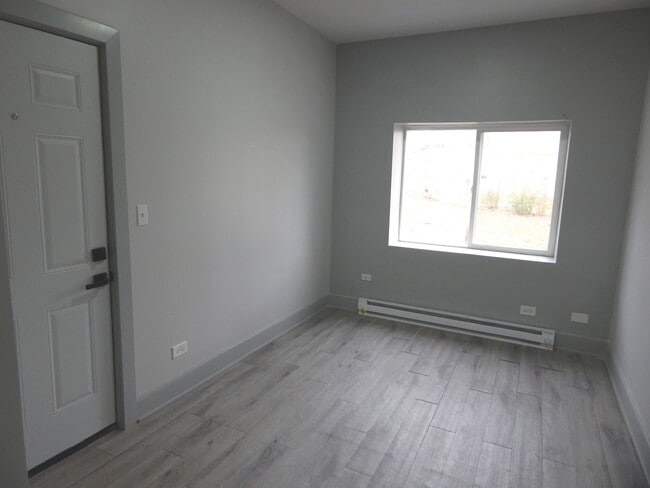 Photo - 303 Stone St