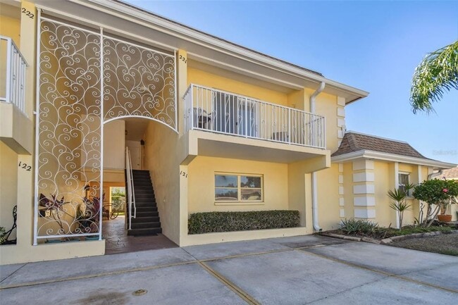 Photo - 610 Indian Rocks Rd N Unit 121