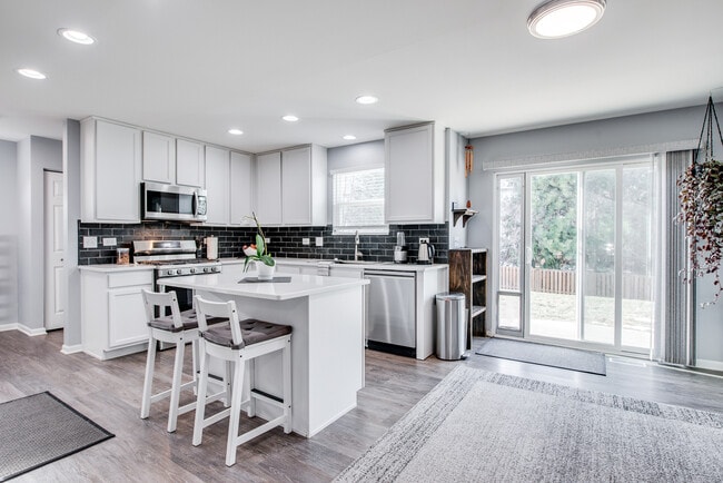 Photo - 217 Kristen St