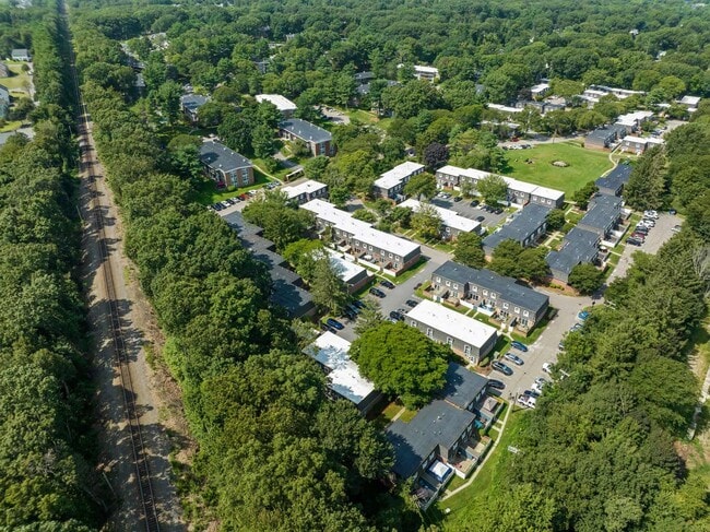 The Commons at Windsor Gardens