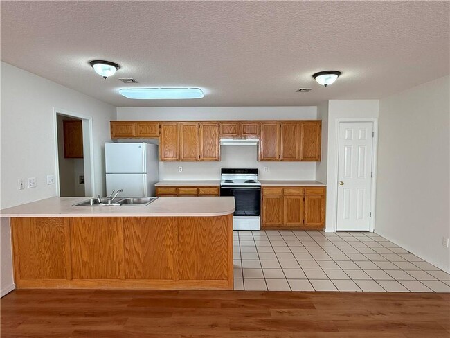 Photo - 3 Jonquilla Way