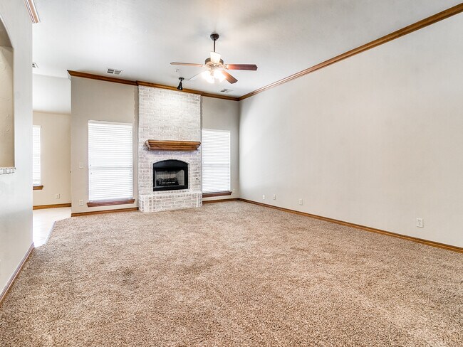 Photo - 15609 Traditions Dr