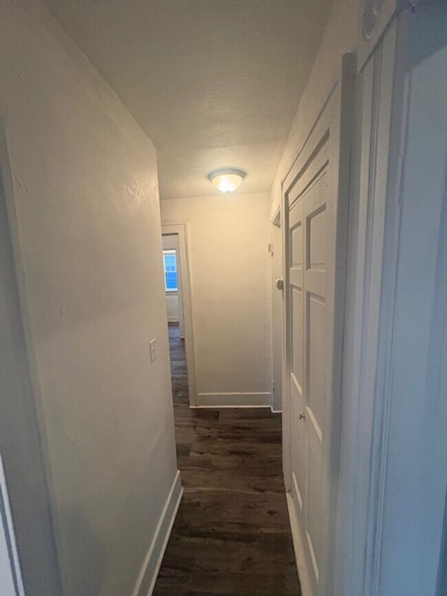 Photo - 723 W Armstrong Ave Unit A