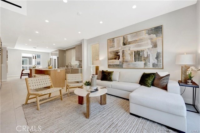 Photo - 14570 Dickens St