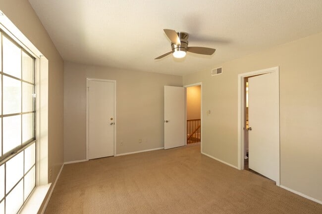 Photo - 2 bed 1.5 bath townhome located in the Millersville area.