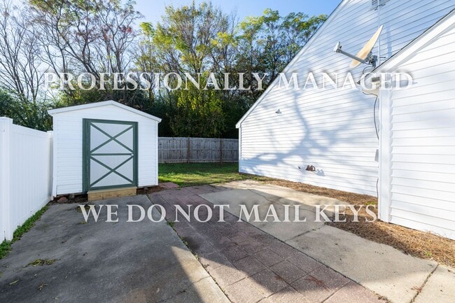 Photo - 4745 Periwinkle Pl