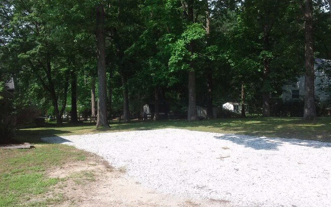 Photo - 3 bedroom 2 bath Tri-level Home In western...