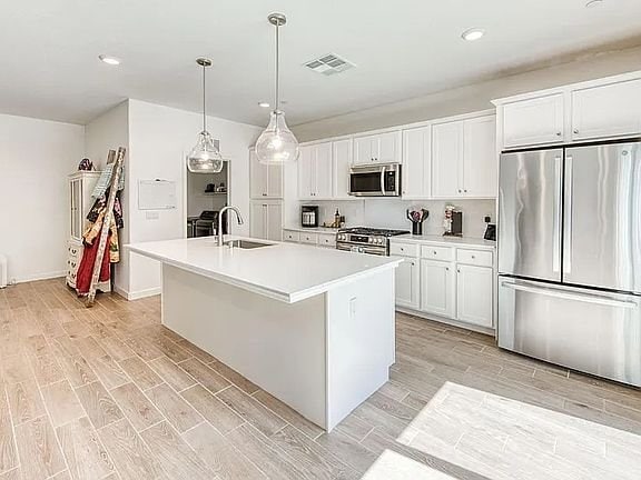 Photo - 1762 N ASTER LK RD