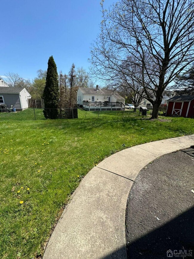 16 Dayton Ave Condo Unit 2 Condo for Rent in Middlesex, NJ