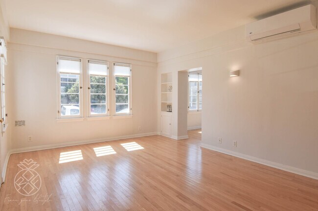 Building Photo - 1069 S Holt Ave Unit 8603