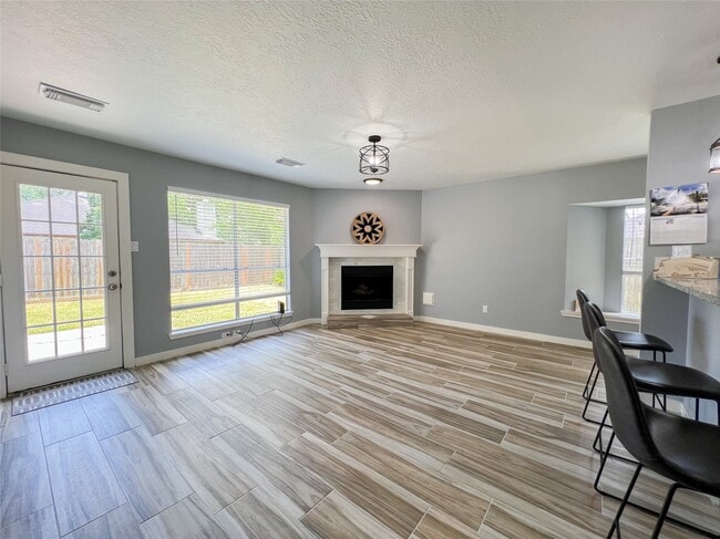 Building Photo - 1035 Wentworth Dr Rental
