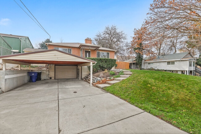 Photo - 2576 E Wren Rd