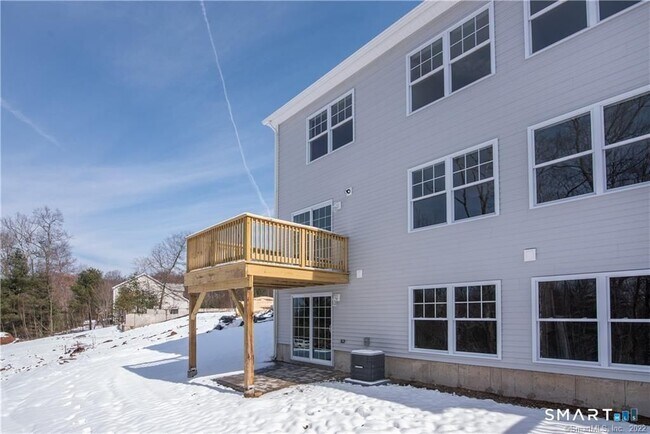 Photo - 28 Woodside Dr
