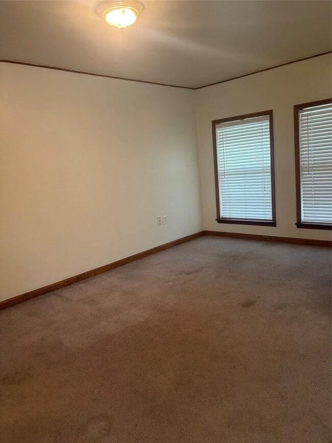 Photo - 4713 Saxon St