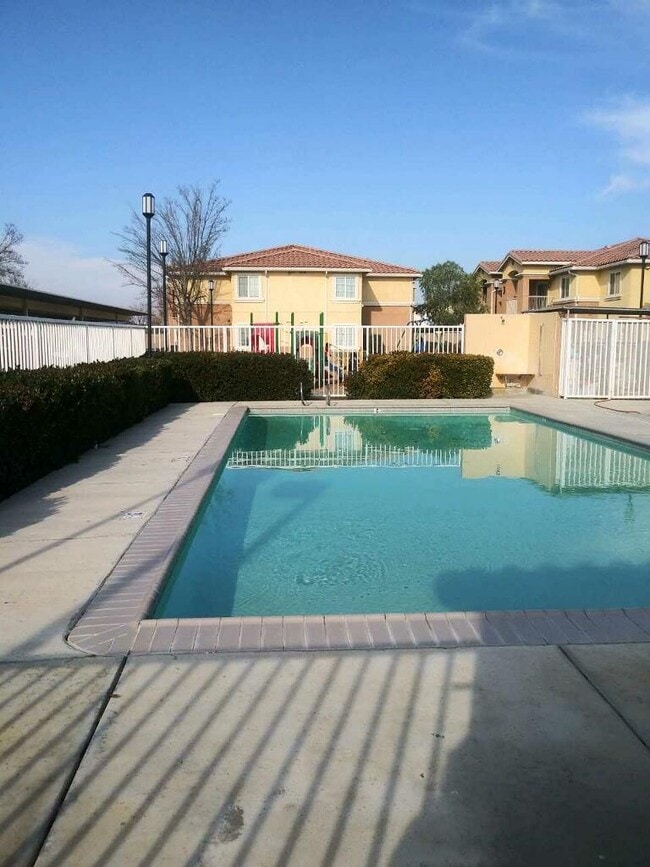 Summerset Apartments