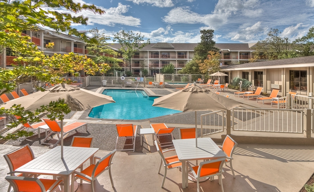 Ashland Hills Hotel Apartments - Ashland Hills Hotel Apartments