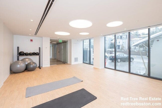 Photo - 1410 Columbia Rd Unit 7F